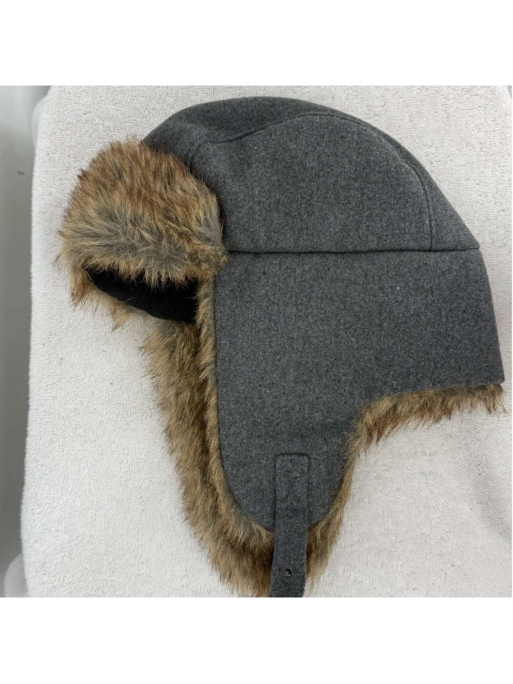 GAP Trapper Hat Gray With Faux Fur One Size